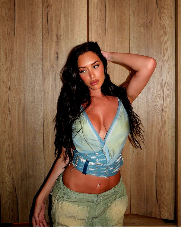 staskaranikolaou instagram image archive image