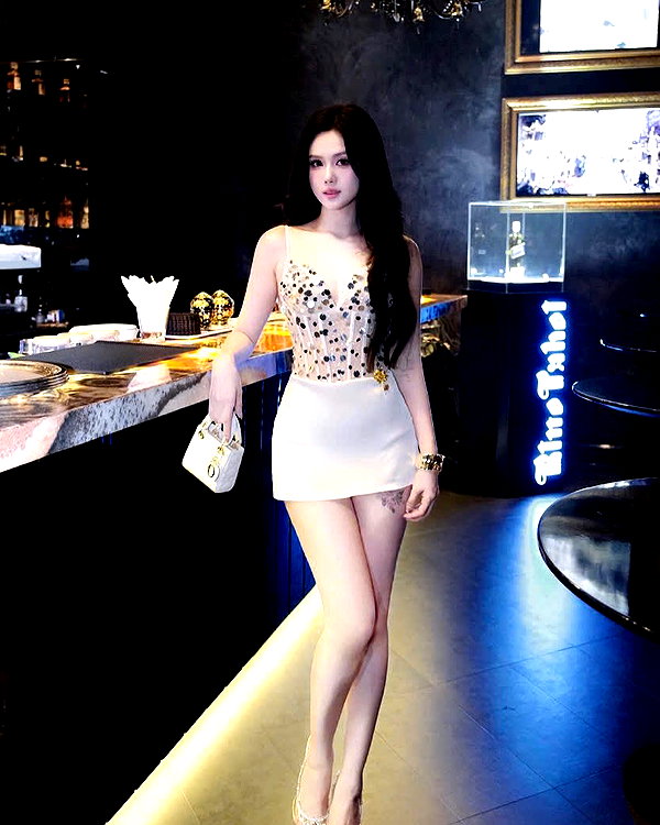 lyhythuedoxinh instagram image archive image