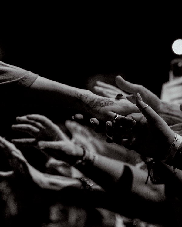 billieeilish instagram image archive image