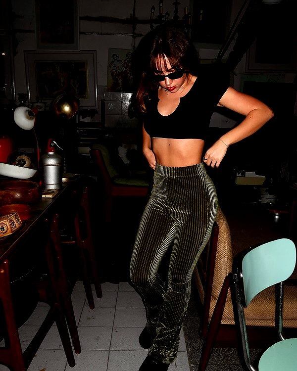 roni_thesecond roni_thesecond archive image