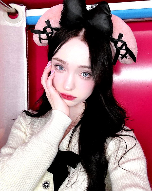 1uvgabi instagram image archive image
