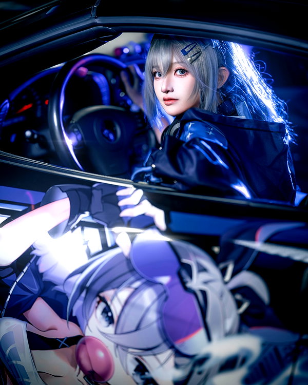 miee_cos instagram image archive image