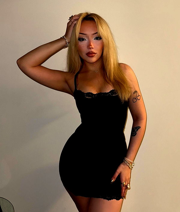 v.qx instagram image archive image
