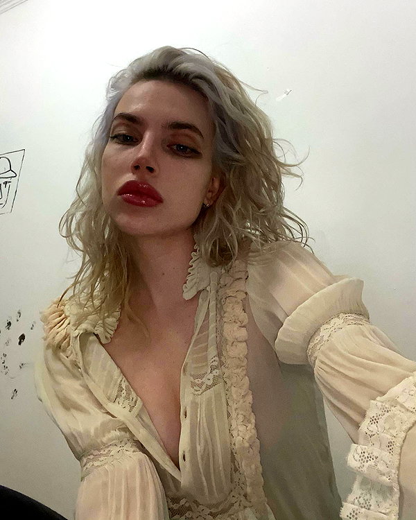 alien.hanna instagram image archive image