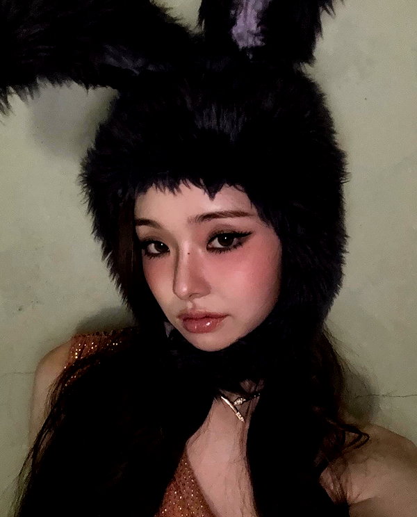 dear.zia instagram image archive image