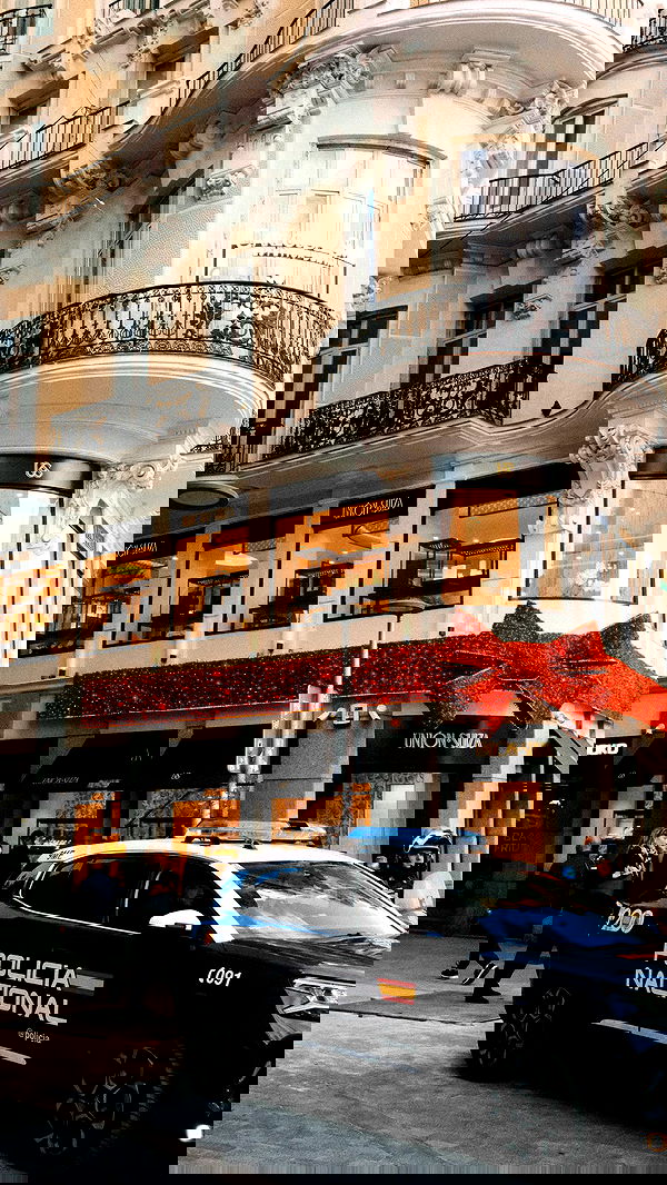 giangg._ giangg._ archive image