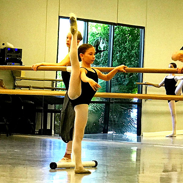 ellianawalmsley instagram image archive image