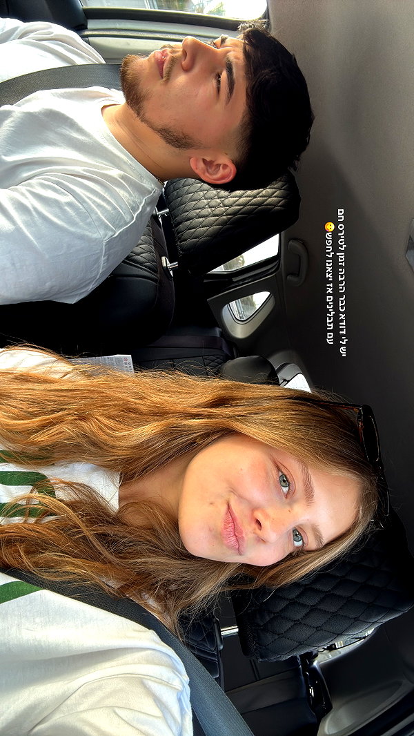 mishel_d_ instagram image archive image