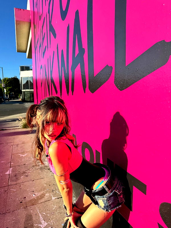 princessamelia_official instagram image archive image