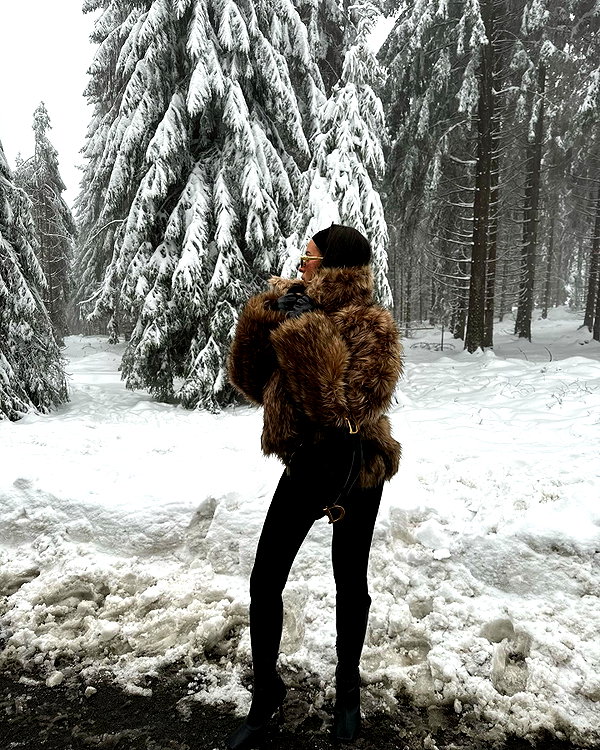 zoeliss instagram image archive image
