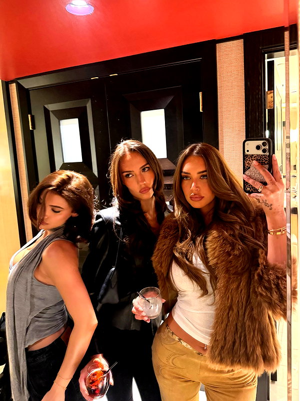 staskaranikolaou instagram image archive image