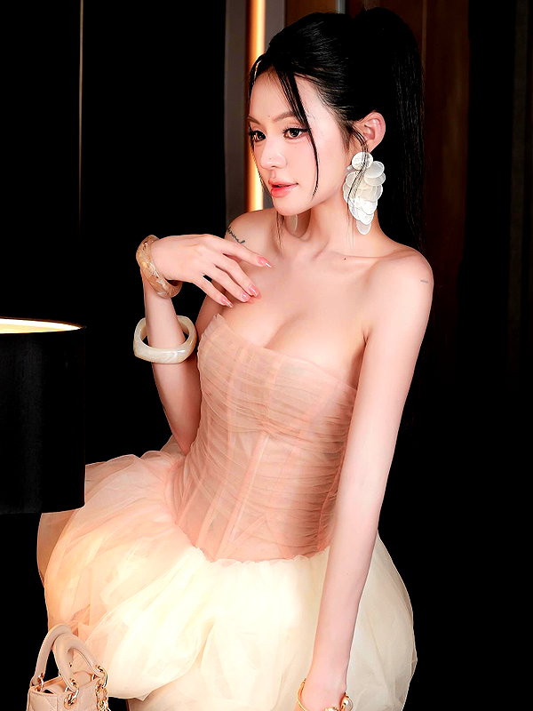 lyhythuedoxinh instagram image archive image