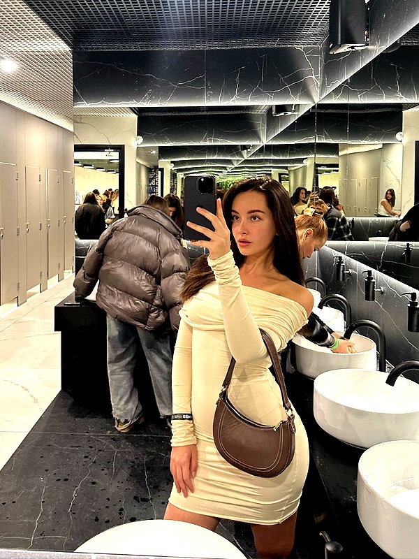 veroni22ka instagram image archive image