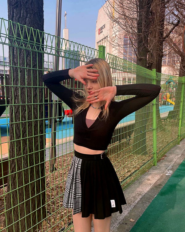 alisen.mari instagram image archive image