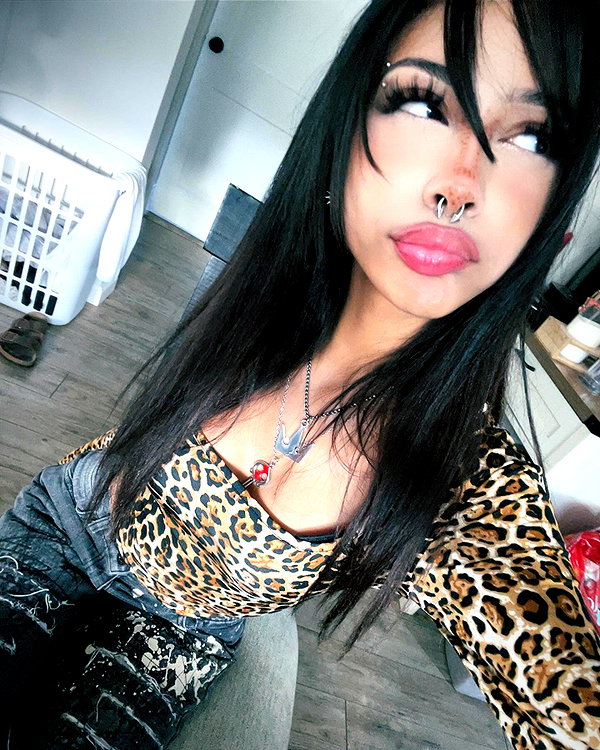 twodollie instagram image archive image