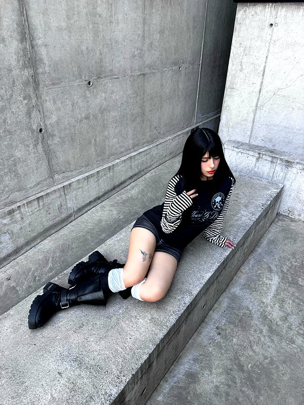 connie.01j instagram image archive image