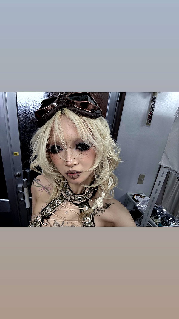 angelwithashotgunxx instagram image archive image