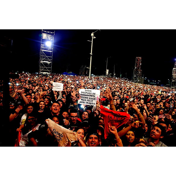 shakira instagram image archive image