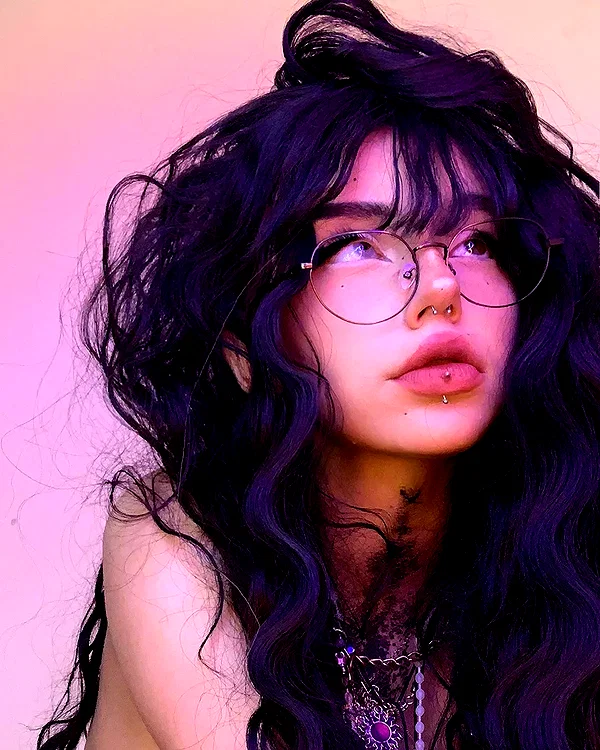 chica.niebla instagram image archive image