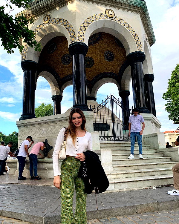 analuvillarreal instagram image archive image