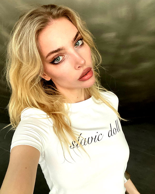 alien.hanna instagram image archive image