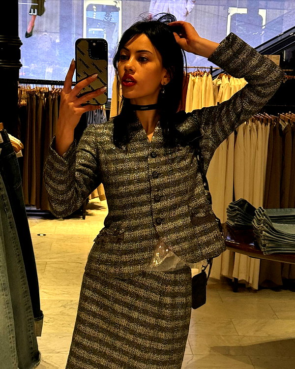 leonanaomii instagram image archive image