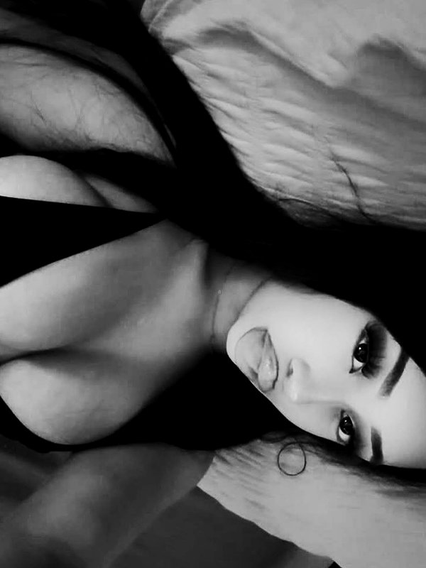 llinathedoll instagram image archive image