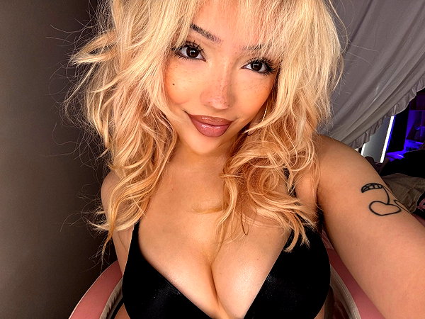 v.qx instagram image archive image