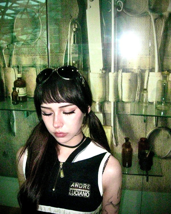 lolontlia instagram image archive image