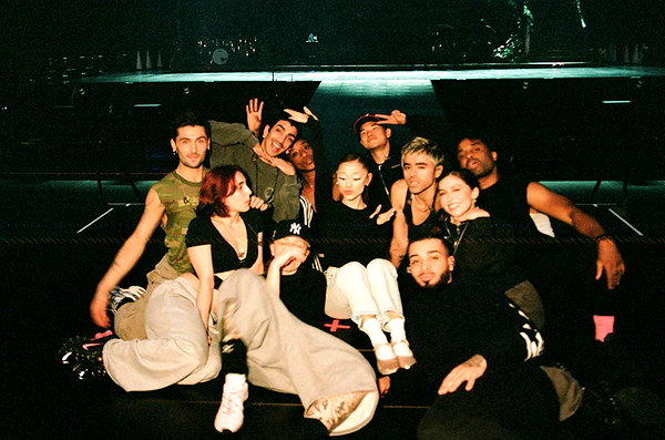 arianagrande instagram image archive image