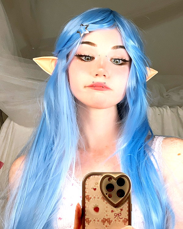 danielle.mercedie instagram image archive image