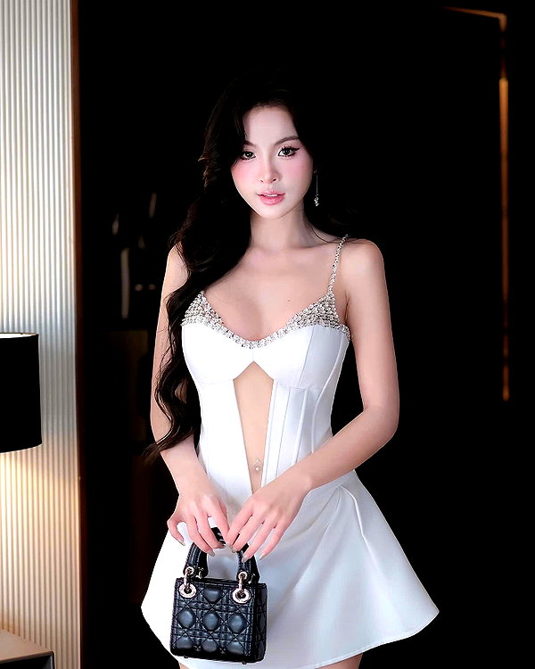 lyhythuedoxinh instagram image archive image