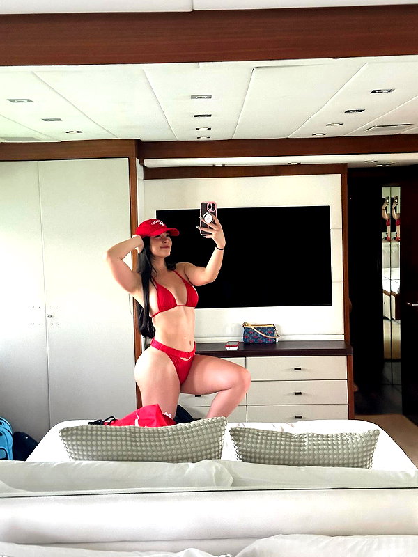 aishahsofey instagram image archive image