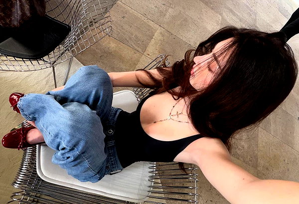 elizabrowne_ instagram image archive image