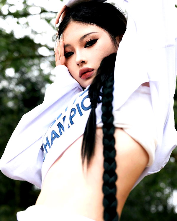 ll.lu1s instagram image archive image