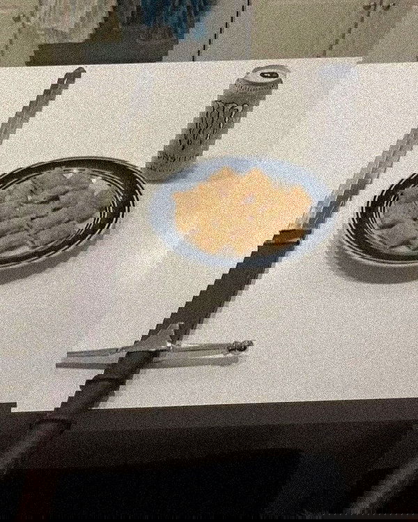 zommmbri zommmbri archive image