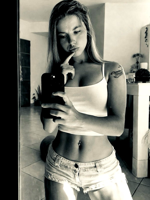 maii.ferreiraa instagram image archive image