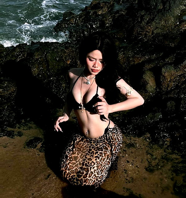 lyhythuedoxinh instagram image archive image