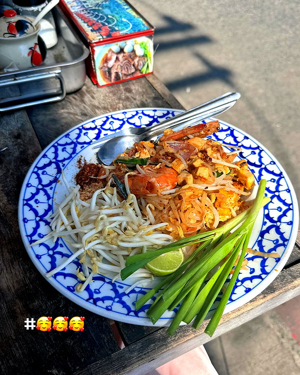 ll.lu1s instagram image archive image
