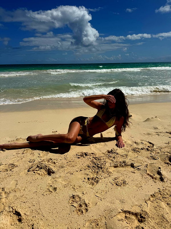 chloerosenbaum instagram image archive image