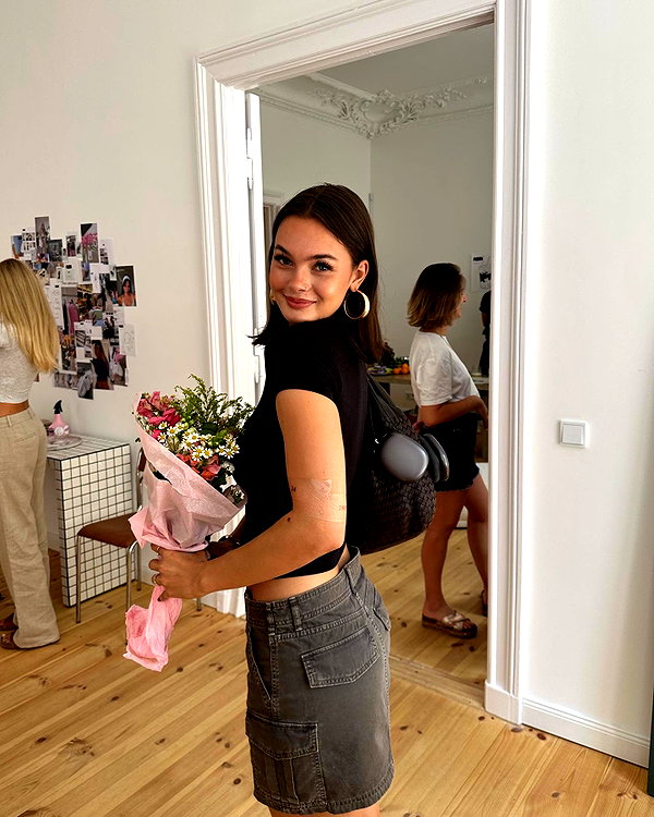 emmaaurora instagram image archive image
