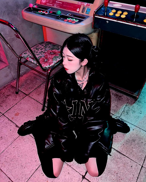 nixqq.425_ instagram image archive image