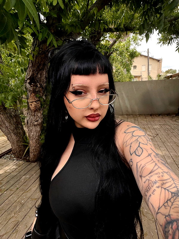 karin_orhov instagram image archive image