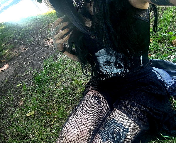 poisonclawsss instagram image archive image