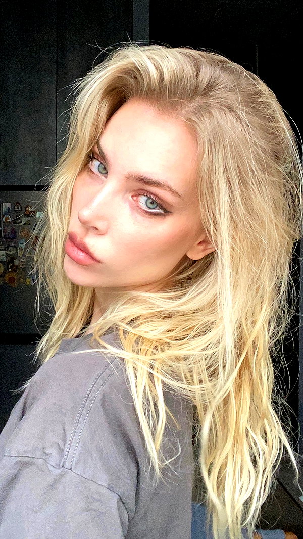 alien.hanna instagram image archive image