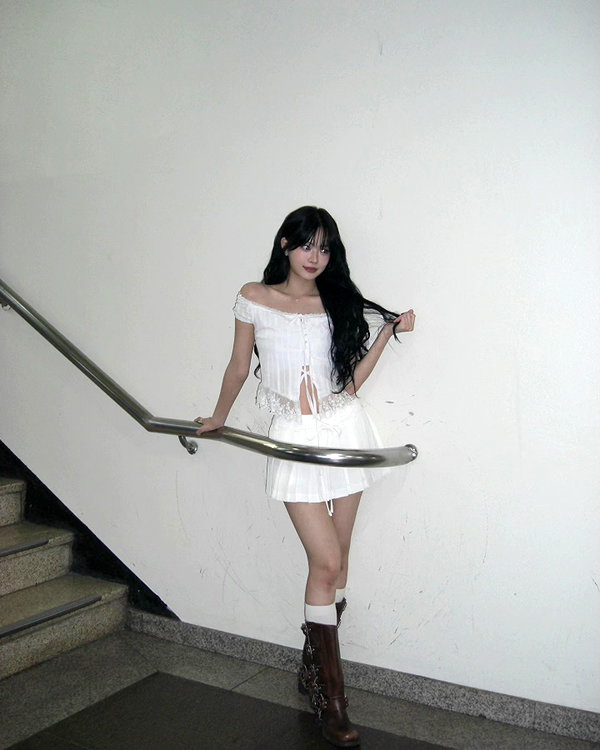 hhh.e_c.v instagram image archive image
