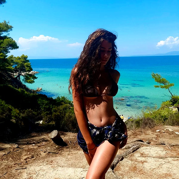 andreeamariavinatoru instagram image archive image