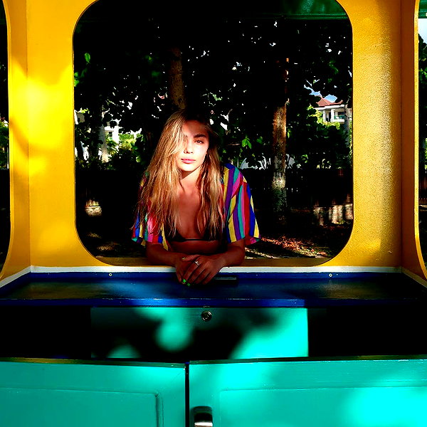 maya.keyy instagram image archive image