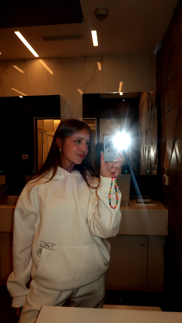 mishel_d_ instagram image archive image