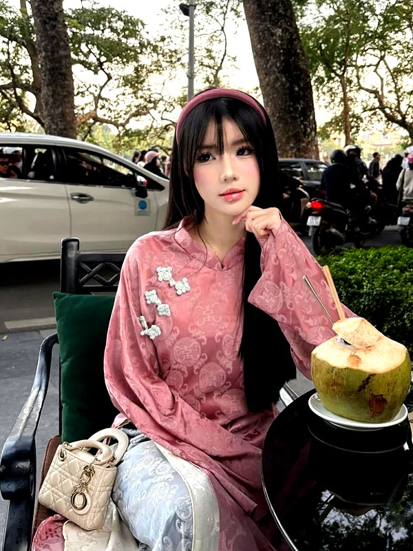 lyhythuedoxinh instagram image archive image